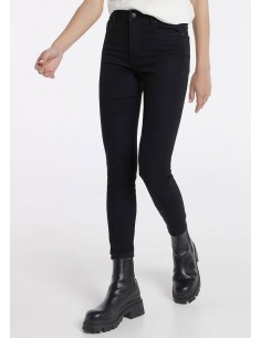 Pantalón vaquero modelo cher berry LOIS Modelo 201082032