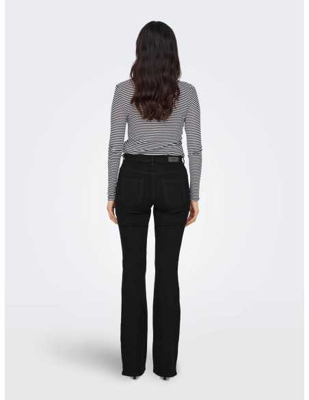 Pantalón vaquero modelo REA2343 campana ONLY modelo 15324908