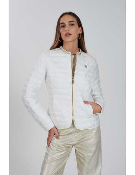 Cazadora pedrería cuello cremallera blanca YES-ZEE modelo G403/K500
