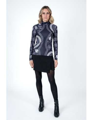 Suéter manga larga estampado cuello alto LYLU modelo A2513112
