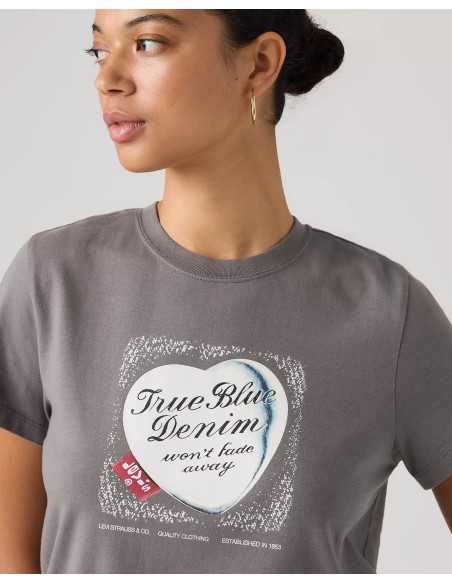 Camiseta manga corta corazón pecho LEVI'S modelo 005GV0090