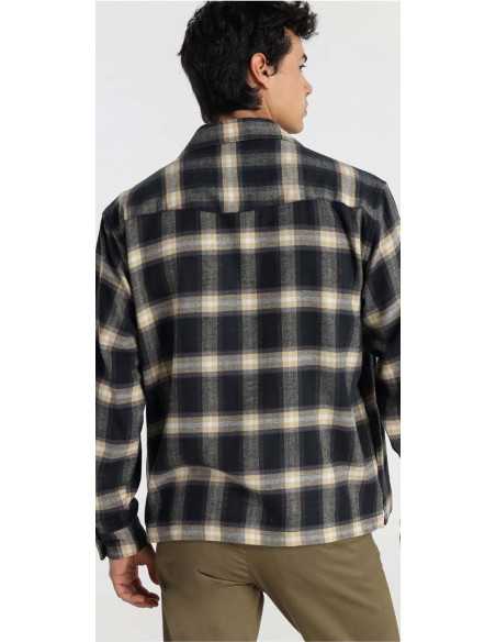 Camisa manga larga cuadros bolsillos LOIS modelo 146039028